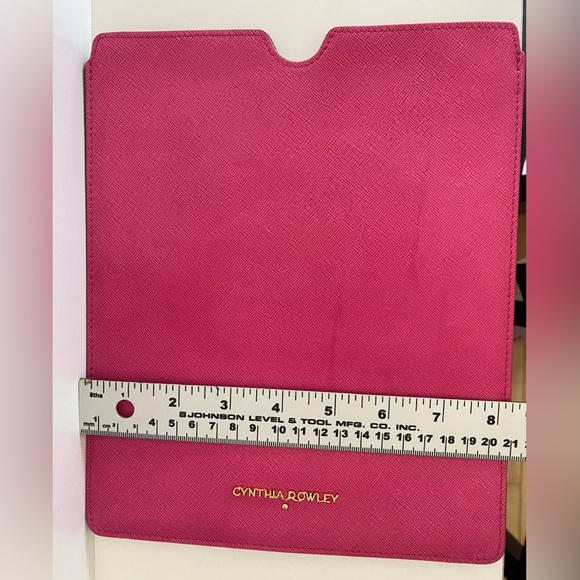 Cynthia Rowley Genuine Saffiano Leather IPad/Tablet Sleeves - Picture 5 of 8